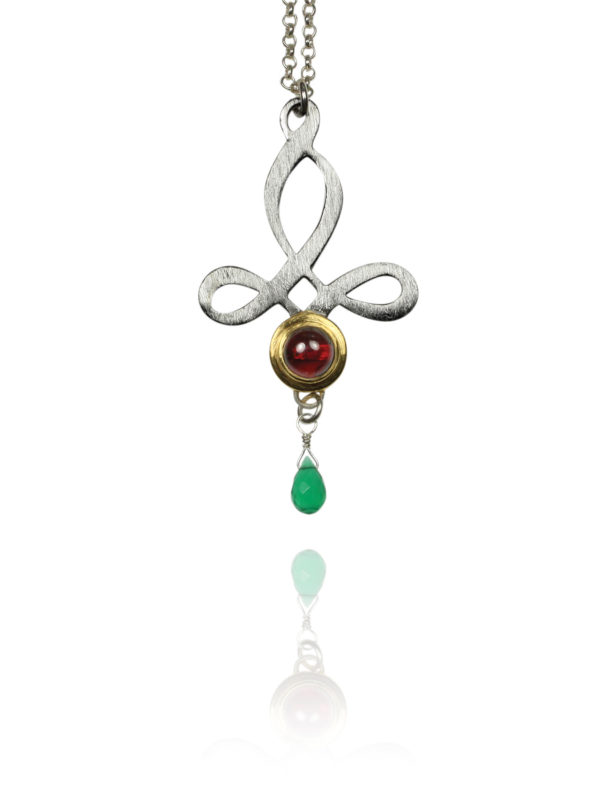 Ruff pendant