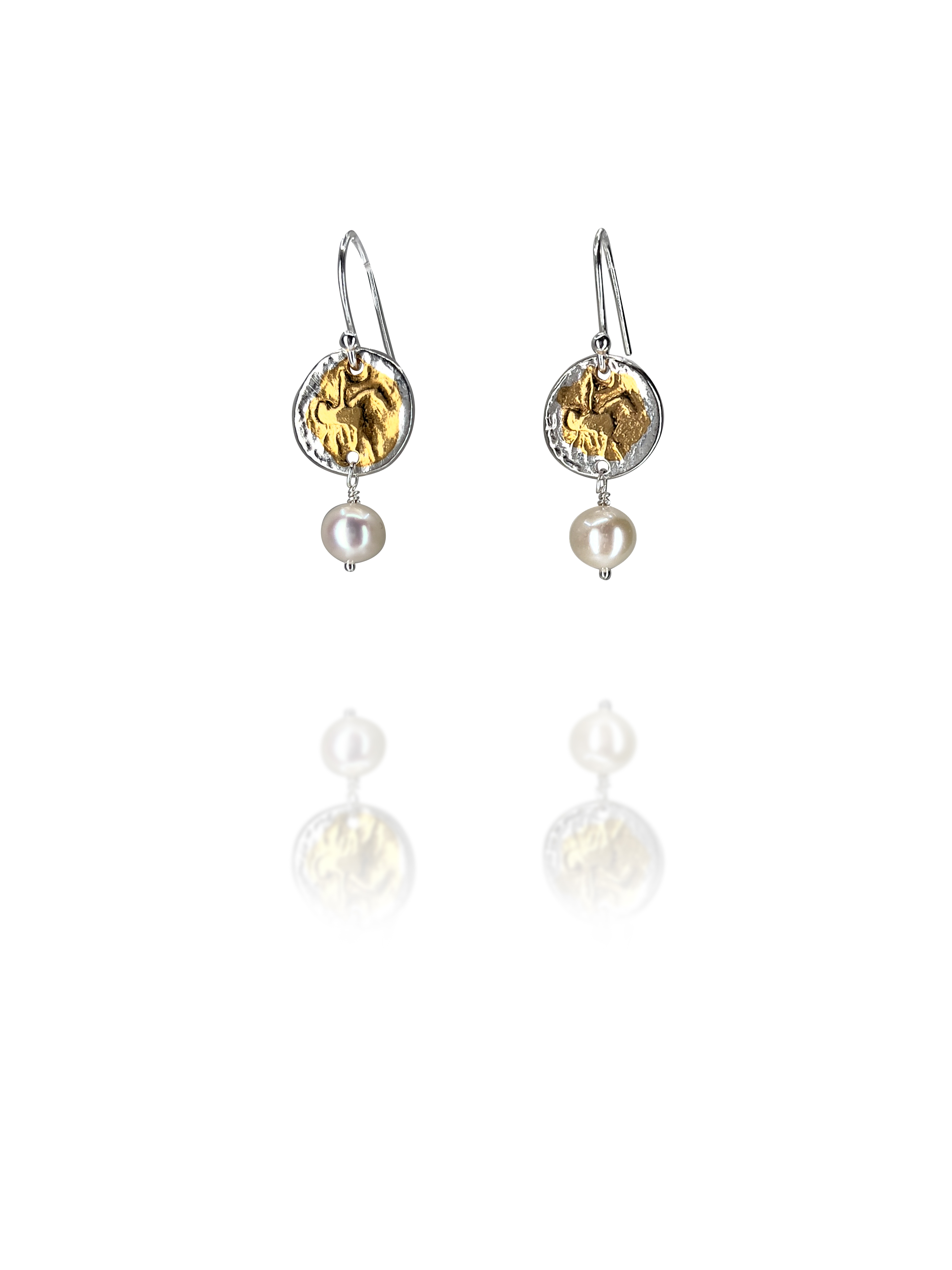 Alexabder Coin earrings vermeil pearl